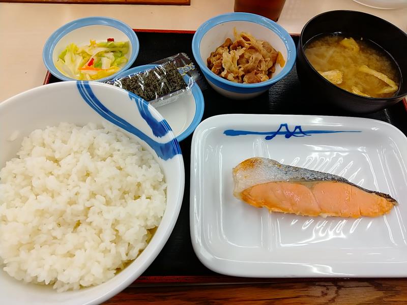 松屋の焼鮭定食
