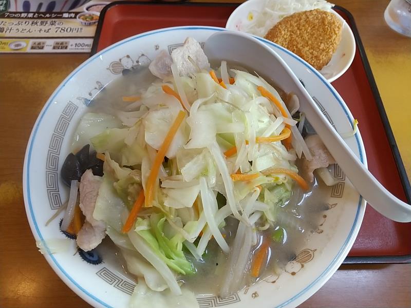 山田うどん食堂の「野菜たっぷりタンメン」